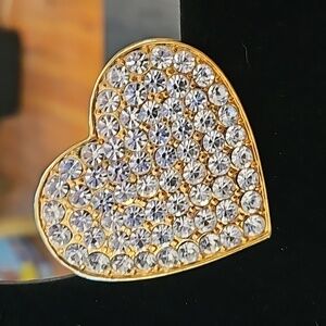 Heart crystal brooch